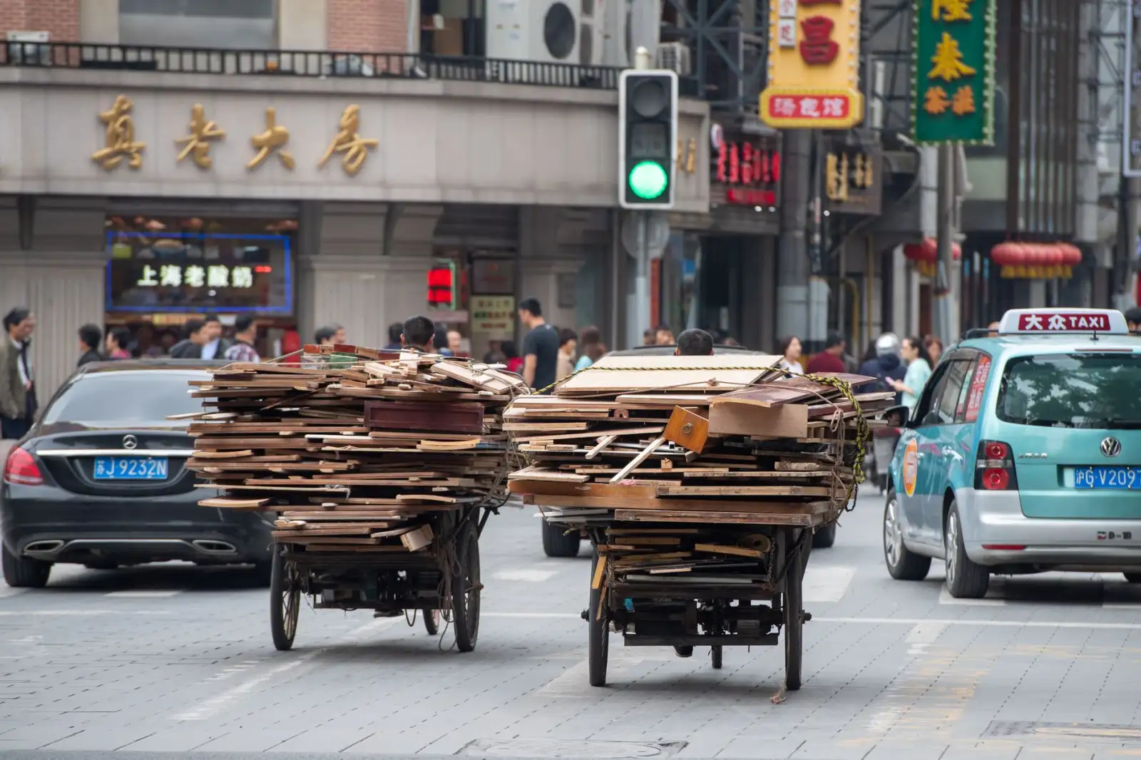 东北地区智能设备市场观察：工业机器人需求增长背后的技术驱动