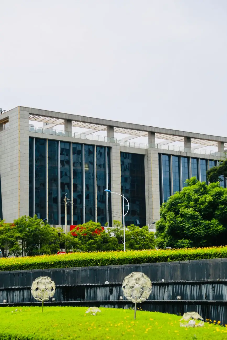 东北制造业产线升级：华郡智能自动化改造方案解析