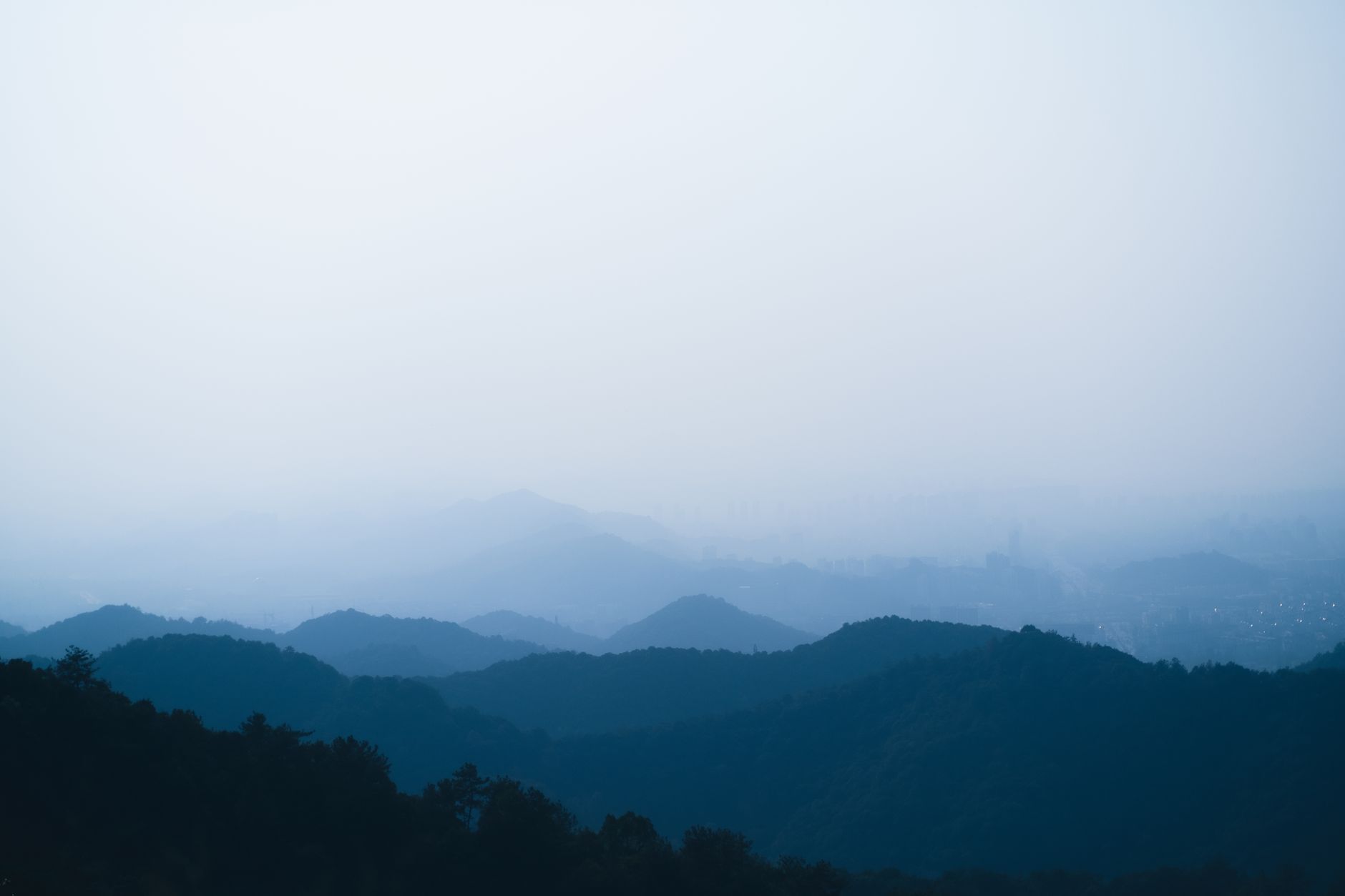 工业机器人集成方案：华郡智能科技助力沈阳制造企业产线自动化升级